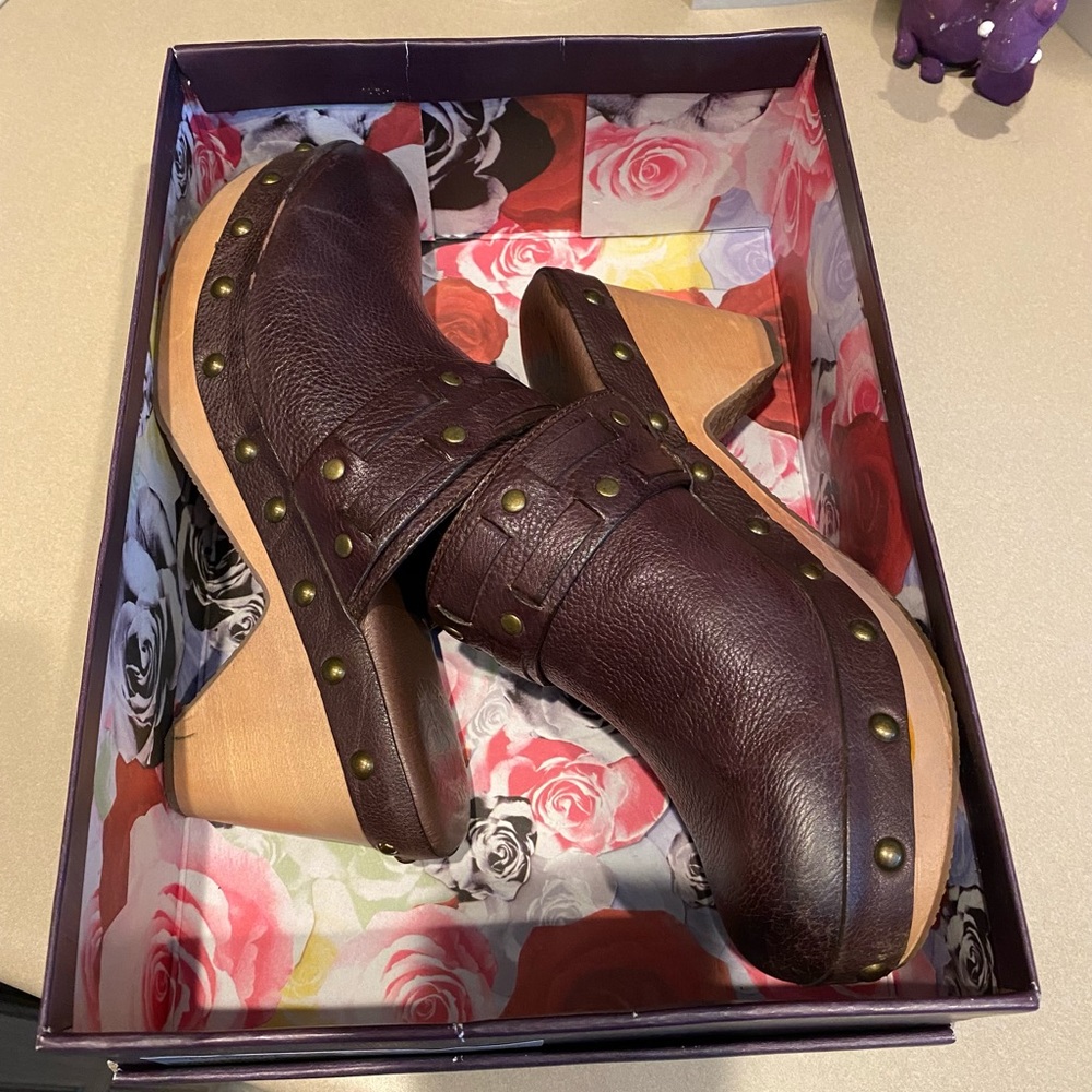 Lucky Brand Dark Brown Clogs Mules 8.5